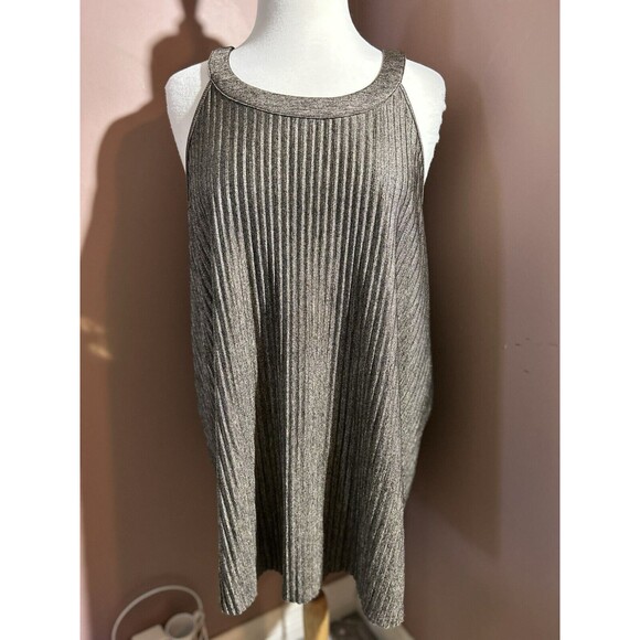 Torrid Gold Metallic Pleated Knit High Neck Tank Womens Torrid Size 3 - Picture 1 of 8